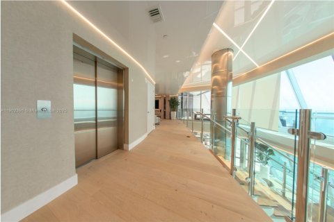 Condominio en alquiler en Sunny Isles Beach, Florida, 6 dormitorios, 774.06 m2 № 2054204 - foto 13