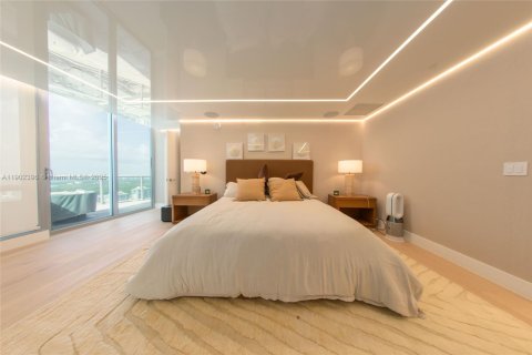 Condominio en alquiler en Sunny Isles Beach, Florida, 6 dormitorios, 774.06 m2 № 2054204 - foto 28