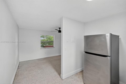 Appartement à louer à Miami, Floride: 1 chambre, 60.39 m2 № 1898113 - photo 9