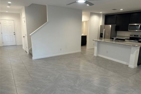 Touwnhouse à louer à Howey-in-the-Hills, Floride: 4 chambres, 199.18 m2 № 2156219 - photo 3