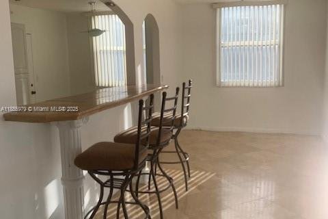 Copropriété à louer à Hollywood, Floride: 2 chambres, 119.29 m2 № 1880183 - photo 29