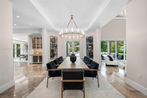 House in Pinecrest, Florida 7 bedrooms, 794.41 sq.m. № 1712298 - photo 18