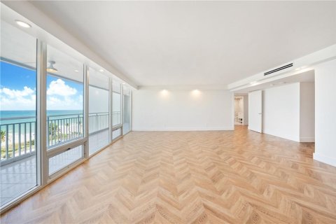 Condo in Pompano Beach, Florida, 2 bedrooms  № 1189601 - photo 1
