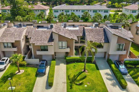 Townhouse in Boca Raton, Florida 3 bedrooms, 195.56 sq.m. № 2194037 - photo 2
