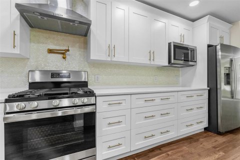 Casa en venta en Crystal River, Florida, 4 dormitorios, 241.92 m2 № 1918312 - foto 18
