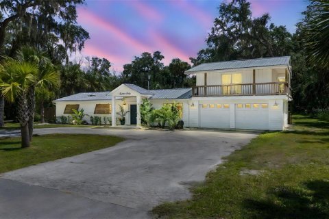 Casa en venta en Crystal River, Florida, 4 dormitorios, 241.92 m2 № 1918312 - foto 1