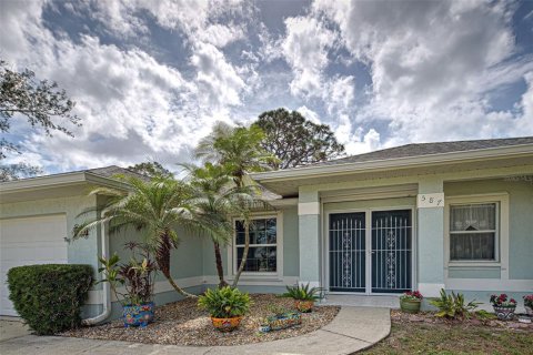 House in Englewood, Florida 3 bedrooms, 148.27 sq.m. № 1548046 - photo 2