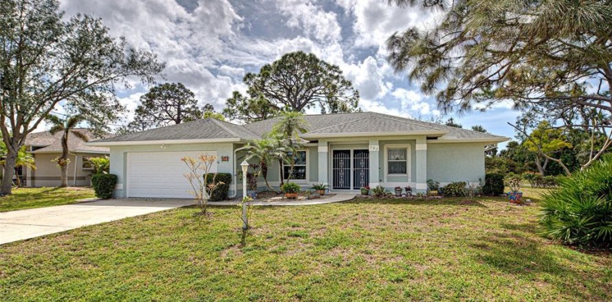 House in Englewood, Florida 3 bedrooms, 148.27 sq.m. № 1548046