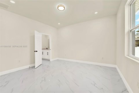 Villa ou maison à louer à Lehigh Acres, Floride: 3 chambres № 1988299 - photo 16