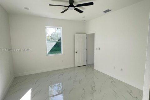 Villa ou maison à louer à Lehigh Acres, Floride: 3 chambres № 1988299 - photo 23