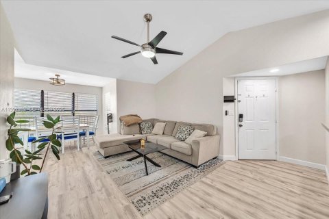 Condo in Davie, Florida, 2 bedrooms  № 2058858 - photo 5