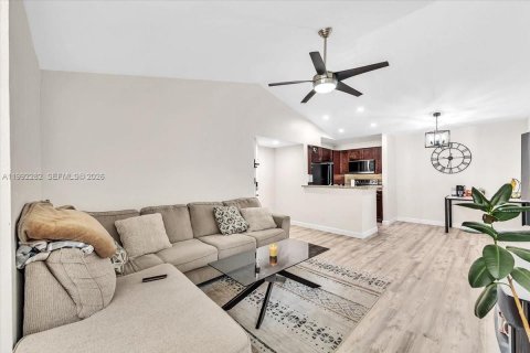 Condo in Davie, Florida, 2 bedrooms  № 2058858 - photo 6