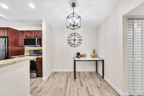 Condo in Davie, Florida, 2 bedrooms  № 2058858 - photo 7