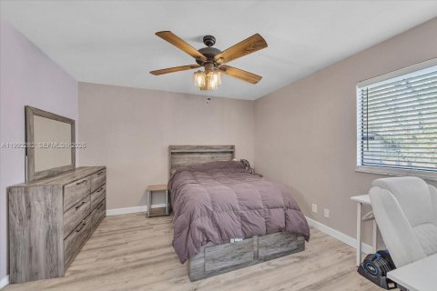 Condo in Davie, Florida, 2 bedrooms  № 2058858 - photo 16