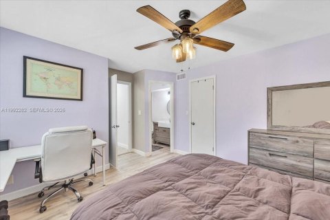 Condo in Davie, Florida, 2 bedrooms  № 2058858 - photo 17