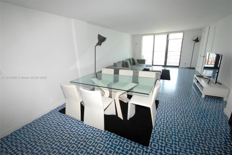 Apartment in Miami Beach, Florida 2 bedrooms, 108.51 sq.m. № 1821697 - photo 1