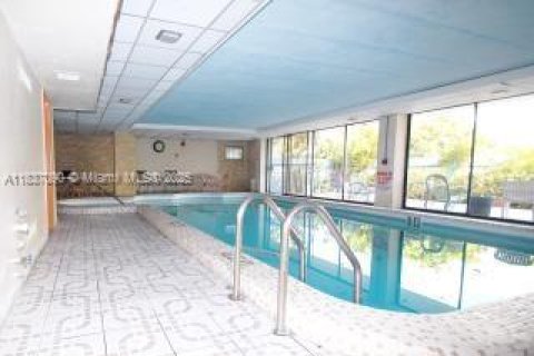 Apartment in Miami Beach, Florida 2 bedrooms, 108.51 sq.m. № 1821697 - photo 20