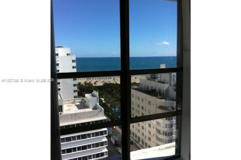 Apartment in Miami Beach, Florida 2 bedrooms, 108.51 sq.m. № 1821697 - photo 16