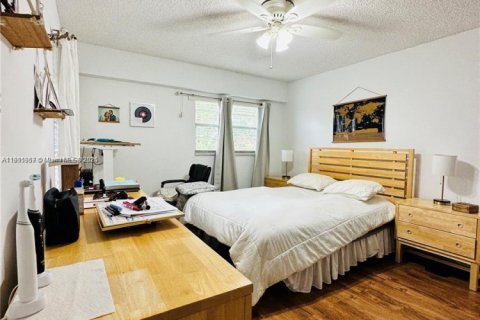 Купить кондоминиум в Пемброк-Пайнс, Флорида 2 спальни, 102.19м2, № 1969208 - фото 22