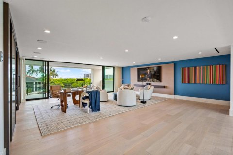House in Boca Raton, Florida 5 bedrooms, 926.51 sq.m. № 2243914 - photo 27