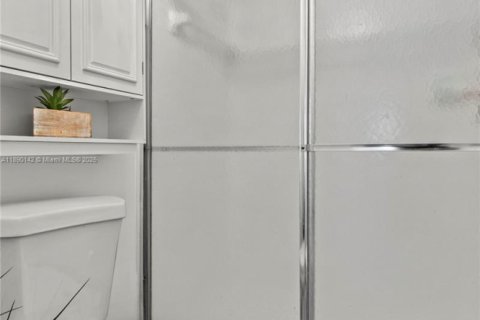 Copropriété à vendre à Sunrise, Floride: 2 chambres, 127 m2 № 1944849 - photo 27