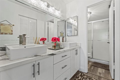 Copropriété à vendre à Sunrise, Floride: 2 chambres, 127 m2 № 1944849 - photo 26