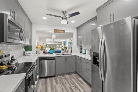 Copropriété à vendre à Sunrise, Floride: 2 chambres, 127 m2 № 1944849 - photo 6