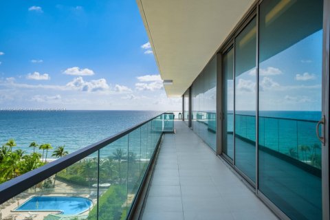 Condo in Bal Harbour, Florida, 3 bedrooms  № 1703693 - photo 15