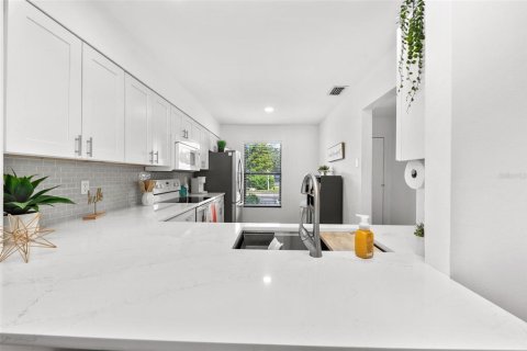 Condominio en venta en Bradenton, Florida, 2 dormitorios, 99.96 m2 № 1382424 - foto 11