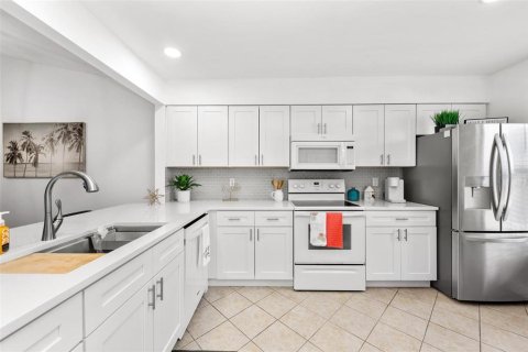 Condominio en venta en Bradenton, Florida, 2 dormitorios, 99.96 m2 № 1382424 - foto 9