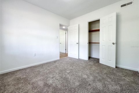 Casa en venta en Orlando, Florida, 4 dormitorios, 204.29 m2 № 1902169 - foto 23
