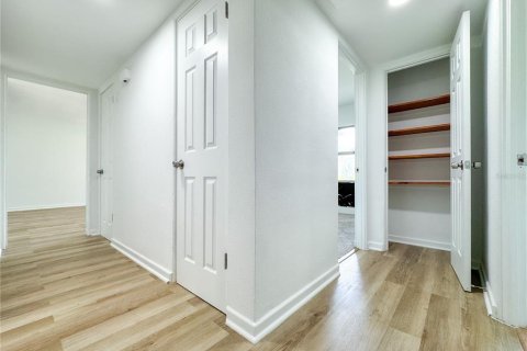 Casa en venta en Orlando, Florida, 4 dormitorios, 204.29 m2 № 1902169 - foto 21