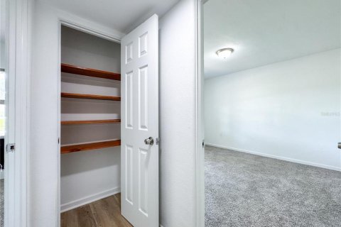 Casa en venta en Orlando, Florida, 4 dormitorios, 204.29 m2 № 1902169 - foto 19
