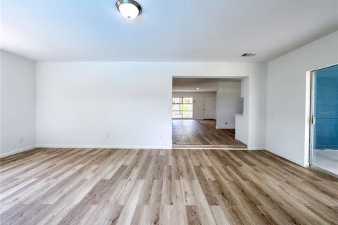 Casa en venta en Orlando, Florida, 4 dormitorios, 204.29 m2 № 1902169 - foto 10