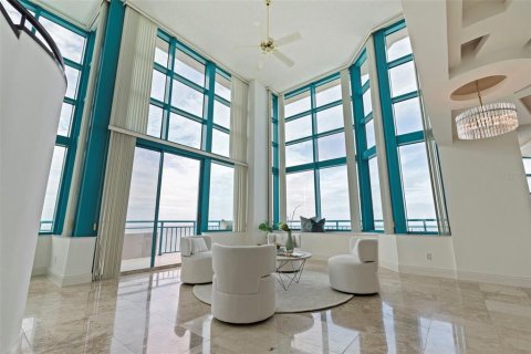 Купить кондоминиум в Клируотер, Флорида 6 комнат, 318.65м2, № 1913777 - фото 19