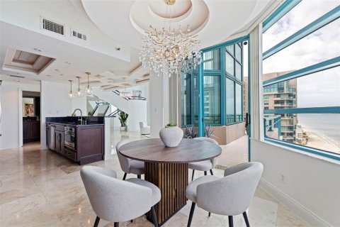 Купить кондоминиум в Клируотер, Флорида 6 комнат, 318.65м2, № 1913777 - фото 13