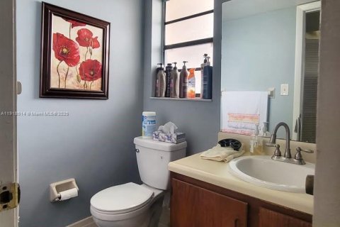 Copropriété à louer à Pompano Beach, Floride: 1 chambre, 78.97 m2 № 1973227 - photo 9