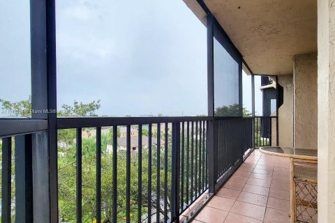 Copropriété à louer à Pompano Beach, Floride: 1 chambre, 78.97 m2 № 1973227 - photo 10