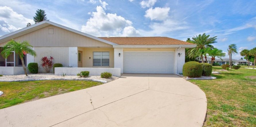 Casa en Sun City Center, Florida 2 dormitorios, 166.85 m2 № 2203364