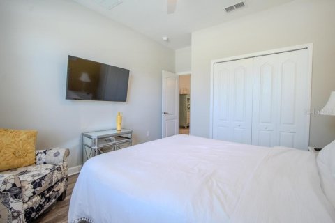 House in Kissimmee, Florida 5 bedrooms, 280.1 sq.m. № 1740900 - photo 23
