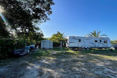 Commercial property in Homestead, Florida № 1850791 - photo 20