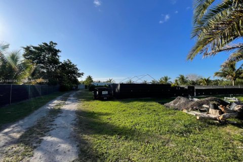 Commercial property in Homestead, Florida № 1850791 - photo 12