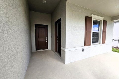 Casa en alquiler en Clermont, Florida, 4 dormitorios, 195.93 m2 № 1913960 - foto 2