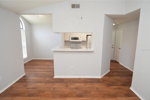 Condo in Tampa, Florida, 1 bedroom  № 1878295 - photo 8
