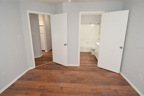 Condo in Tampa, Florida, 1 bedroom  № 1878295 - photo 28