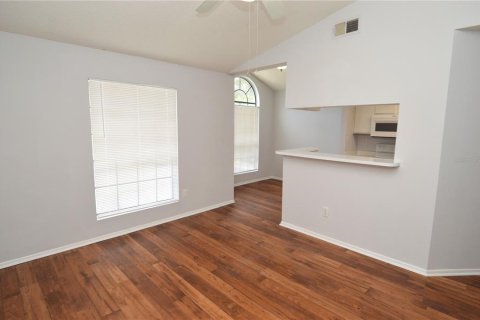 Condo in Tampa, Florida, 1 bedroom  № 1878295 - photo 12