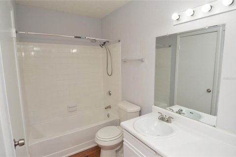 Condo in Tampa, Florida, 1 bedroom  № 1878295 - photo 29