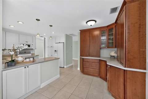 House in Port Charlotte, Florida 3 bedrooms, 142.33 sq.m. № 2236327 - photo 21
