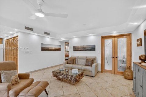 Купить кондоминиум в Дирфилд-Бич, Флорида 2 спальни, 152.64м2, № 2049631 - фото 11