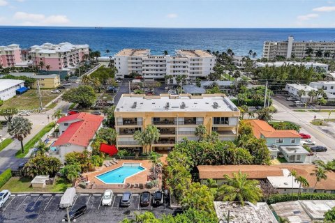Купить кондоминиум в Дирфилд-Бич, Флорида 2 спальни, 152.64м2, № 2049631 - фото 2